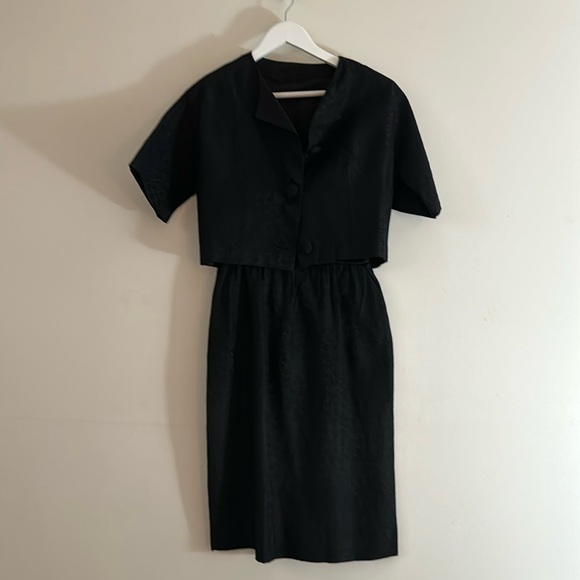 Vintage Jackie O/Audrey Hepburn '60s 'Little black dress' with jacket - Picture 1 of 15